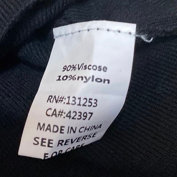 Pink Martini Women's Black Rib Knit Long Sleeve Square Neck Sweater Top Size XS - Picture 4 of 4